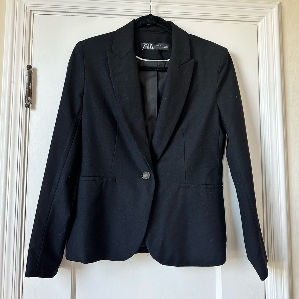 Black Zara Blazer